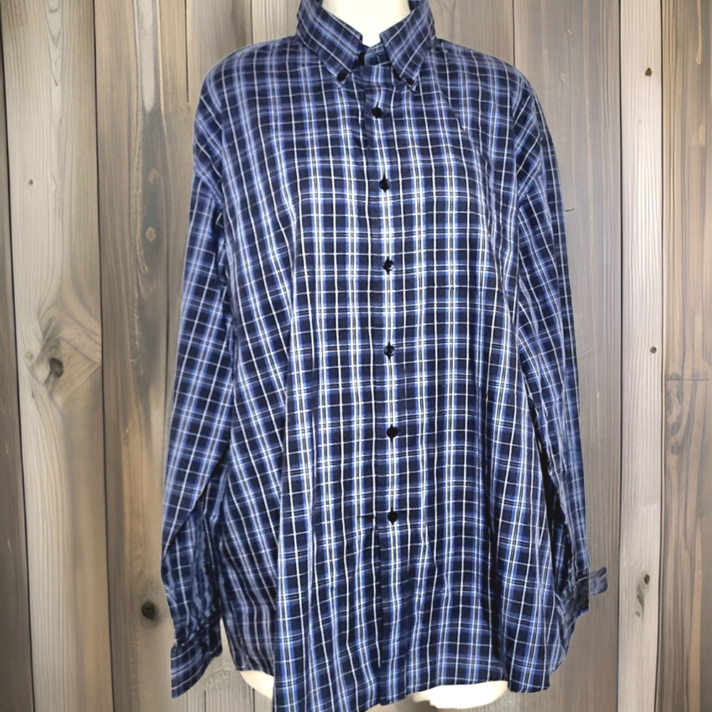 Men's Van Heusen Long sleeve button down dress shirt